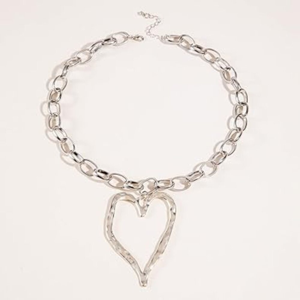 Chunky‎ Silver Chain Necklace with Heart Statement Piece - Picture 4 of 4